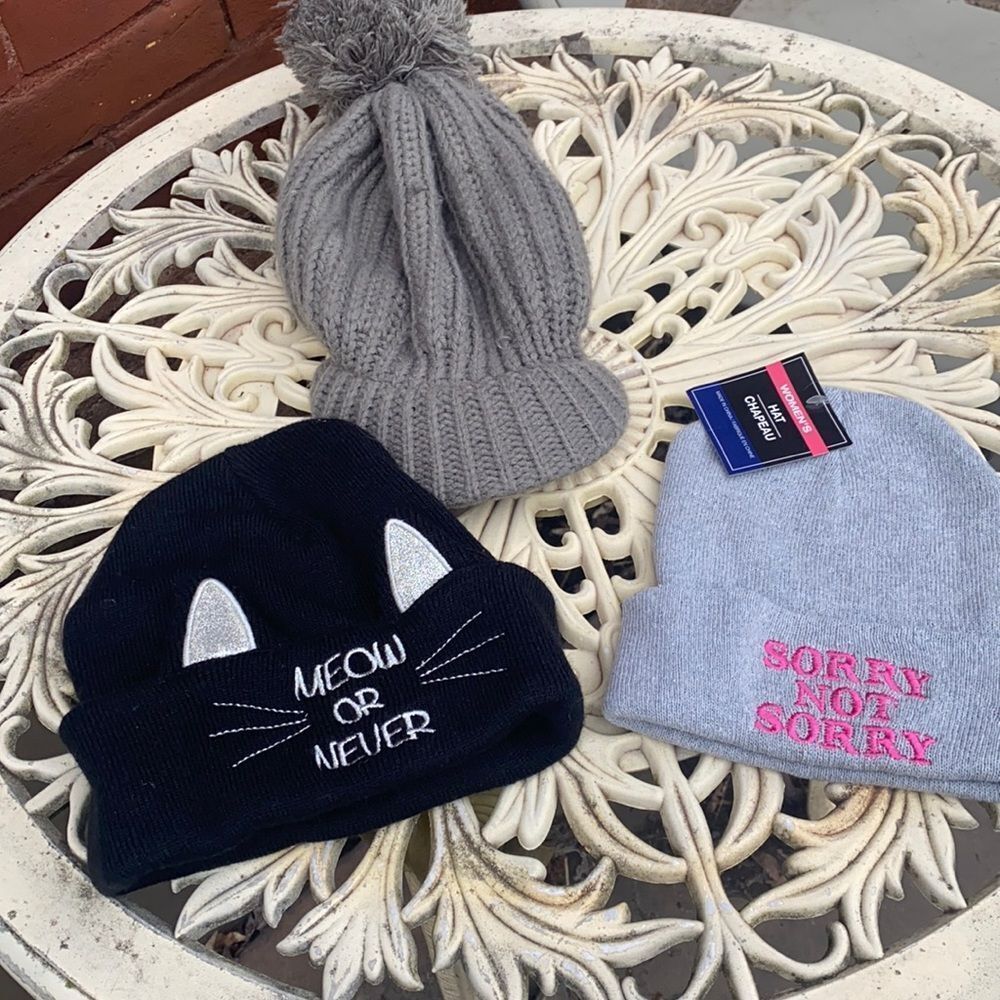*Lot of 3* hats